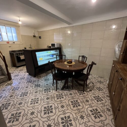 COCINA Y LIVING COMPARTIDO