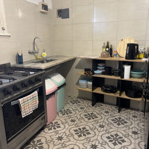 COCINA Y LIVING COMPARTIDO